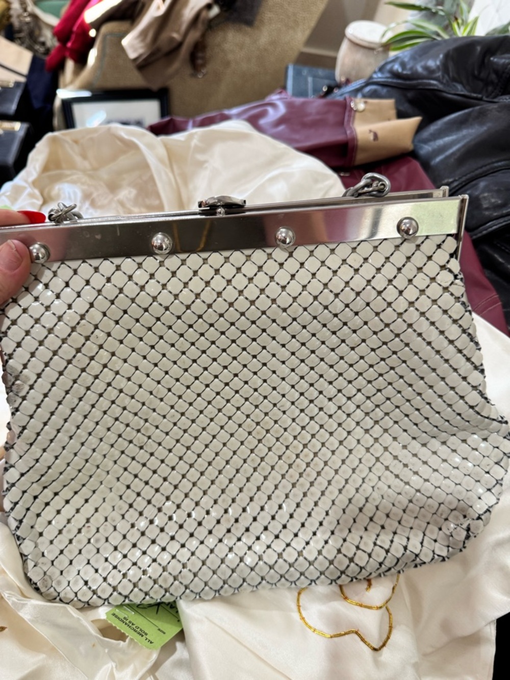 Vintage Whiting & Davis WHITE mesh bag, large Sz, ~9in. - Picture 2 of 2